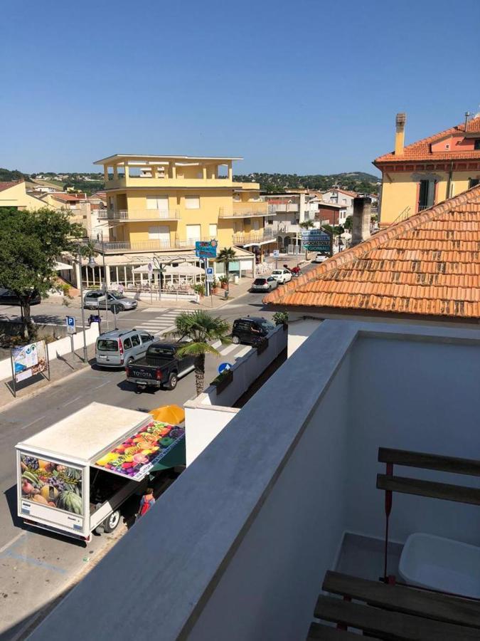 Rs305 - Marcelli, Nuovo Bilocale Fronte Mare Daire Dış mekan fotoğraf